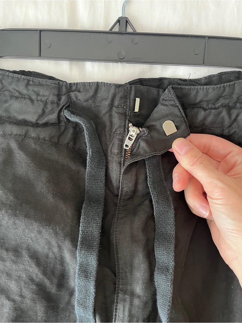 Vince Black Cargo Drawstring Pants - Picture 9 of 10